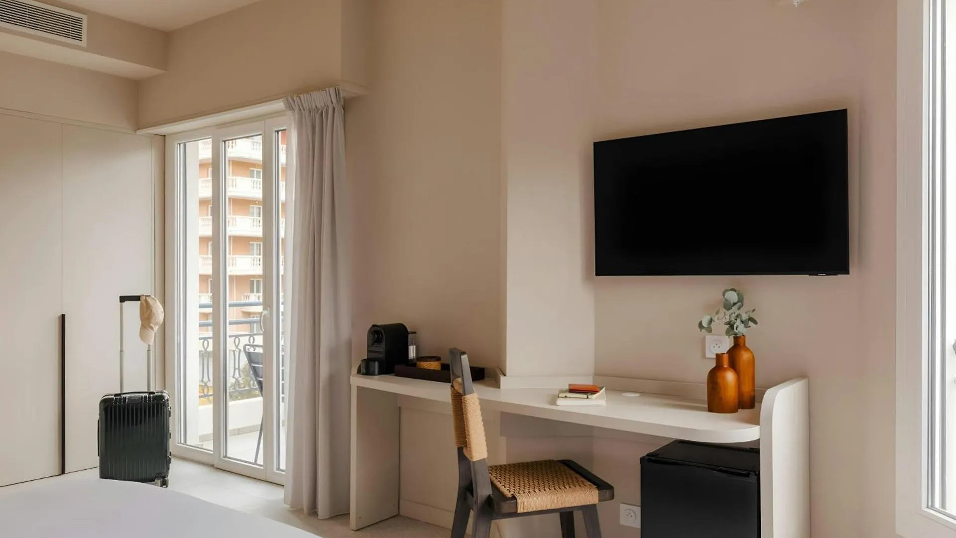 Yelo Promenade Hotel Magnan, Sonder By Marriott Bonvoy Nice