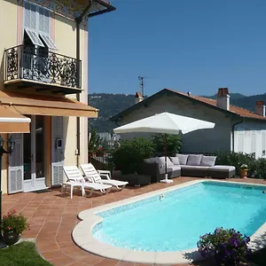 Les Pervenches Couette-café